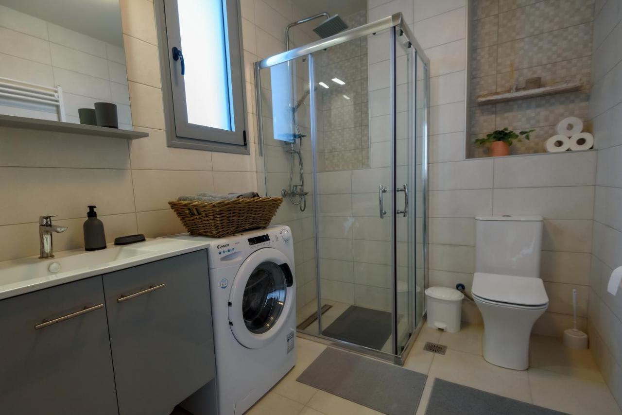 Itaka Familiy Apartments - Halkidiki Suites Com Nikiti  Bagian luar foto