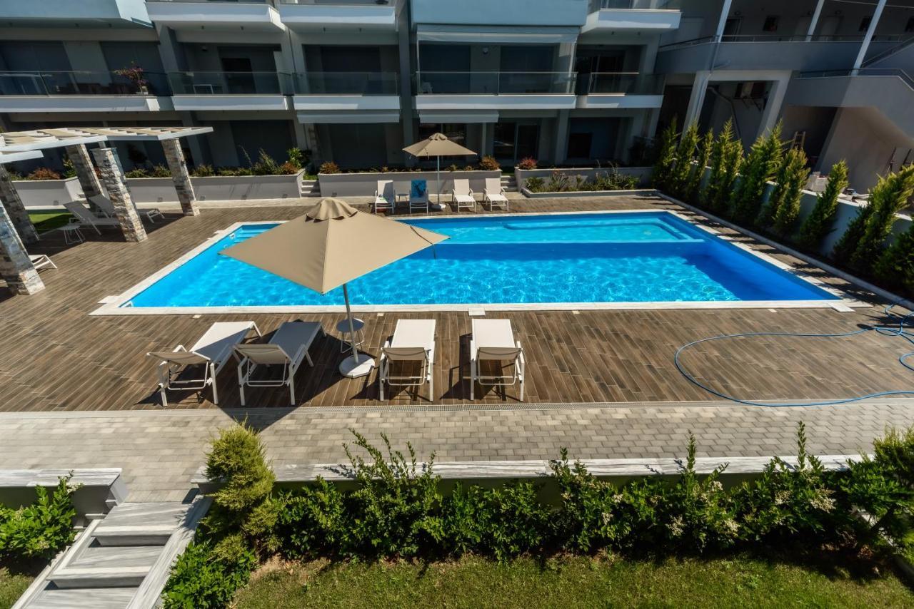 Itaka Familiy Apartments - Halkidiki Suites Com Nikiti  Bagian luar foto
